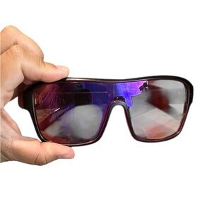 Chic Purple Sunglasses